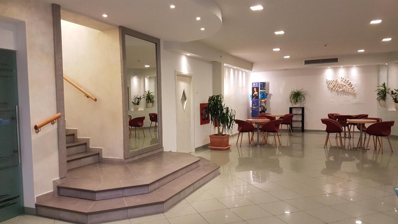 Abahotel Μιλάνο Μαριτίμα Εξωτερικό φωτογραφία
