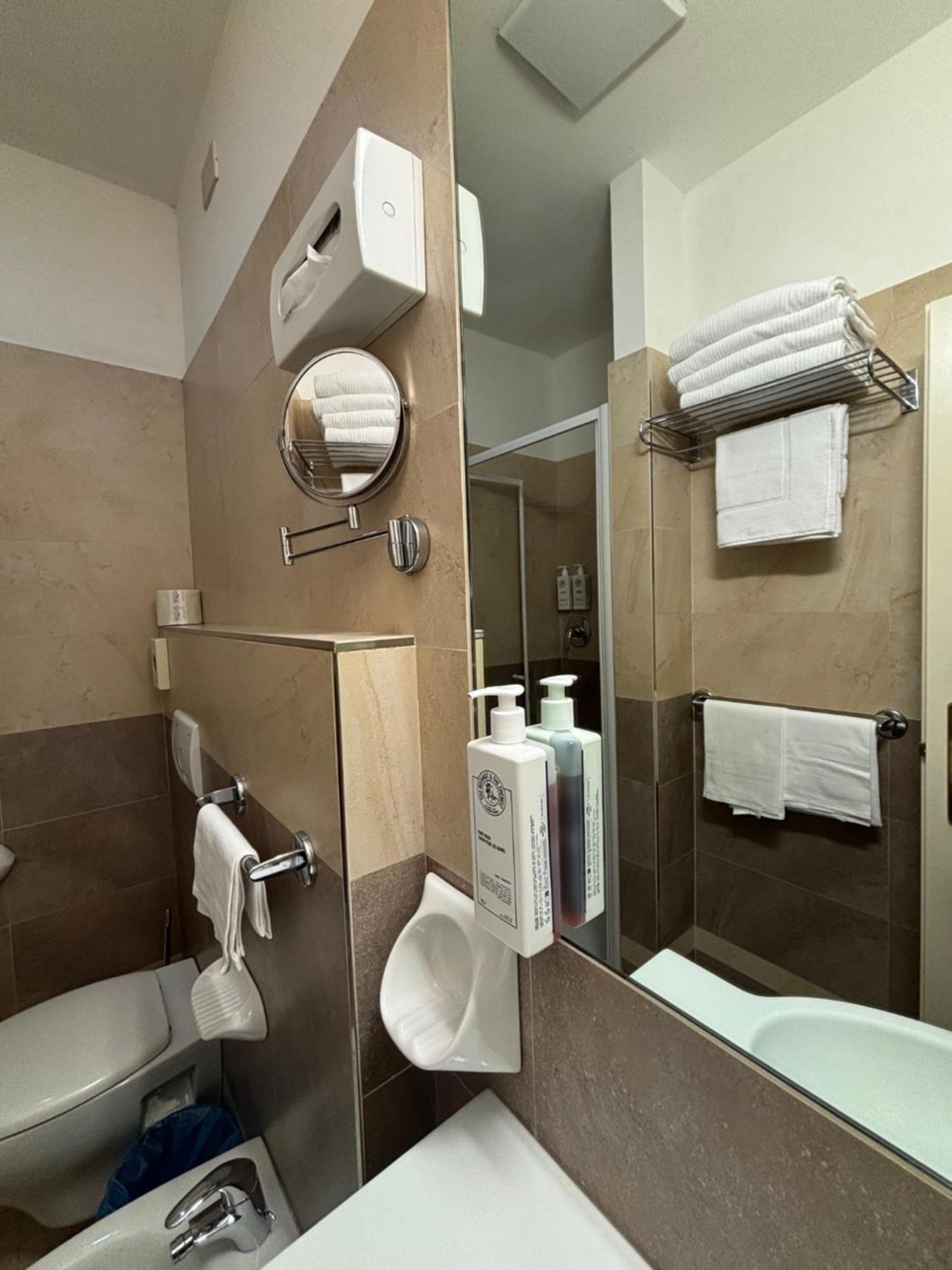 Abahotel Μιλάνο Μαριτίμα Εξωτερικό φωτογραφία